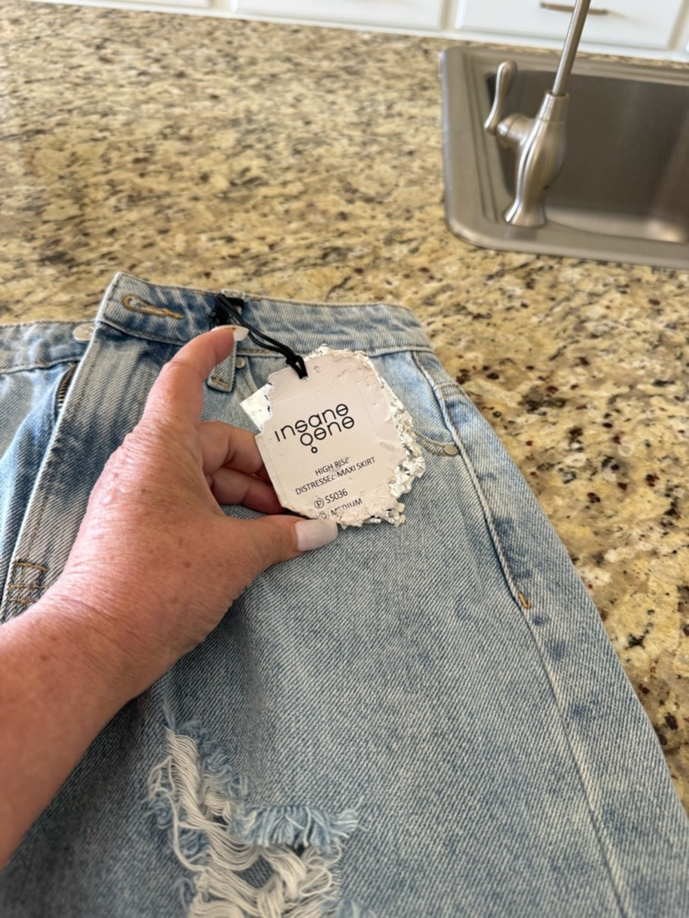 Light Wash High-Rise Distressed Women's Jeans